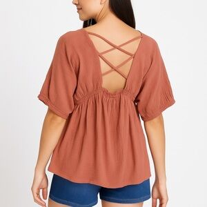 LUQ Dusty Coral shortsleeved eyelet smocked top, Size XL, NWT